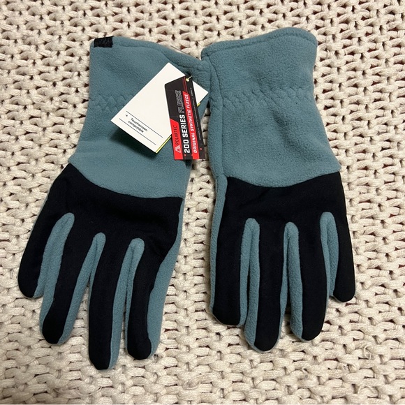 all in motion Accessories - All In Motion Winter Gloves L/XL NWT